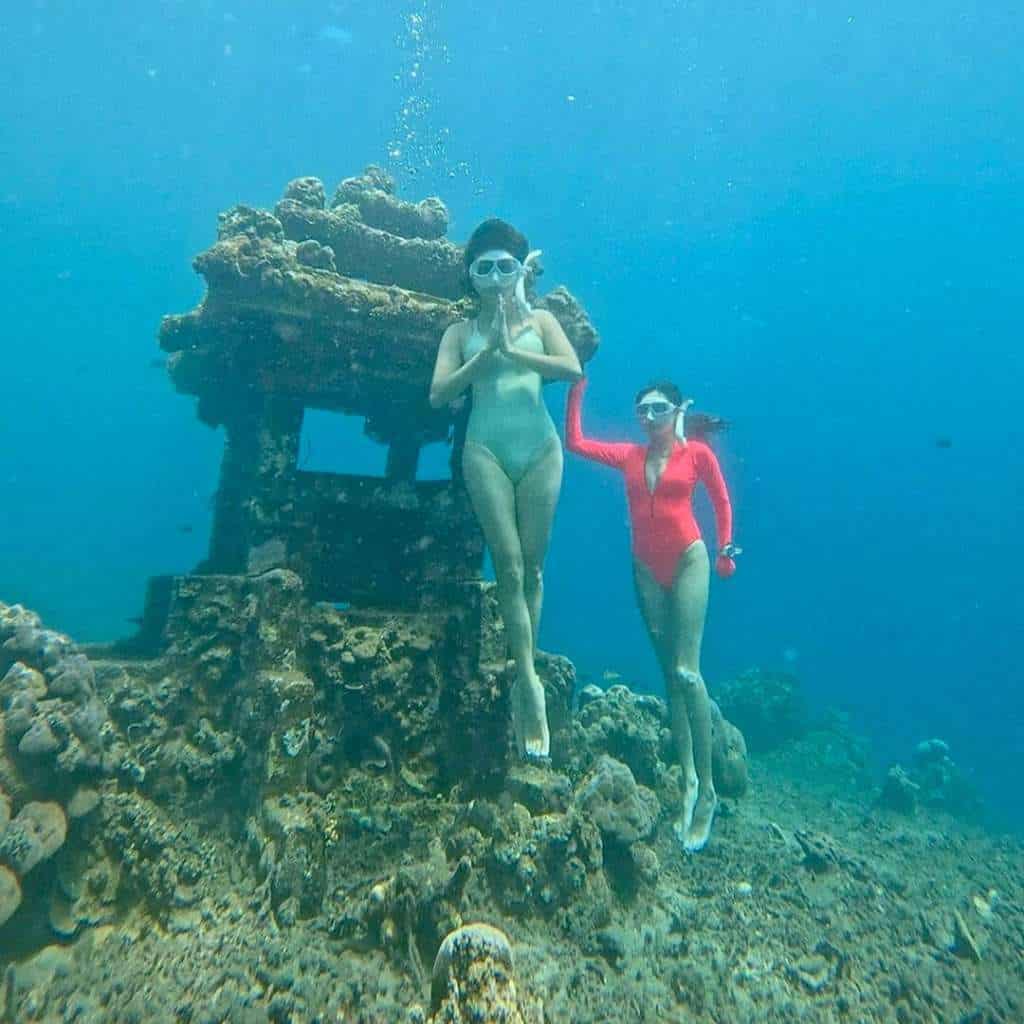 snorkeling in amed bali