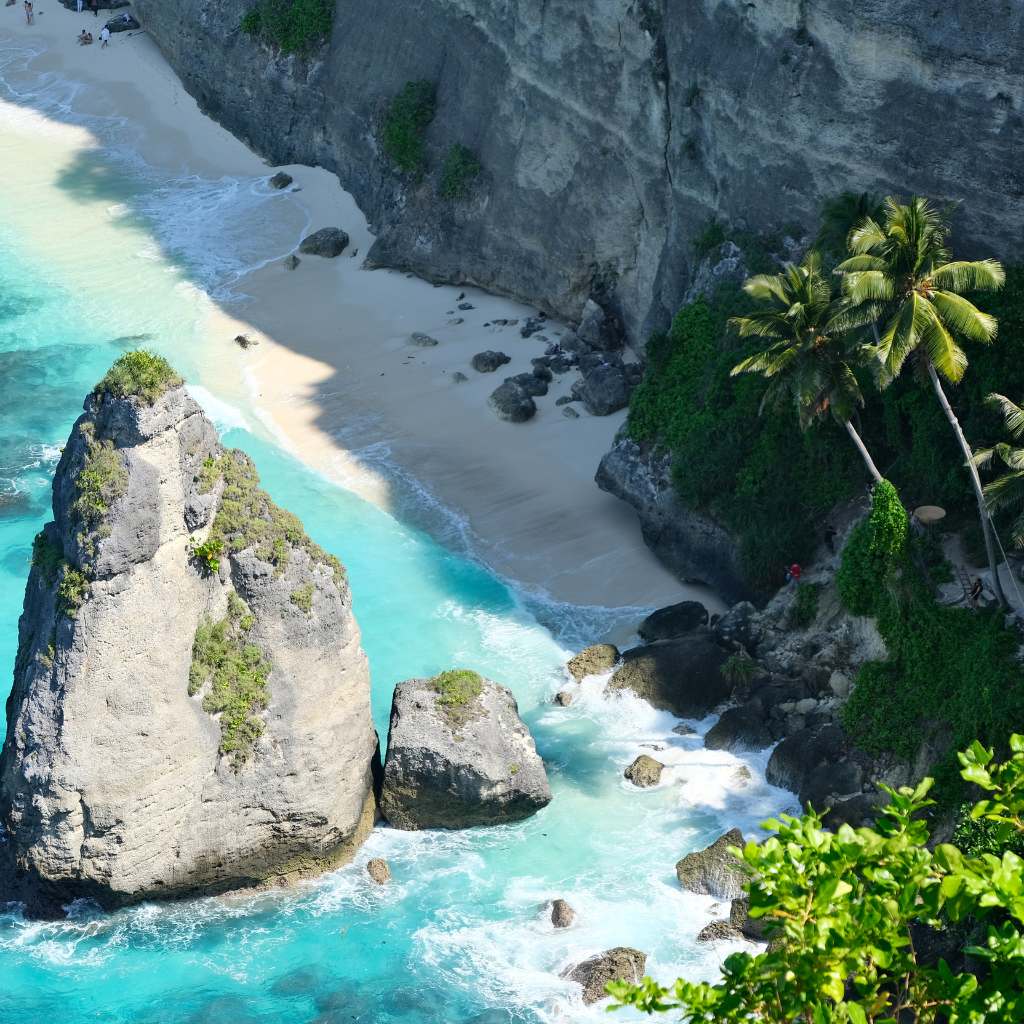 the view of diamond beach from above