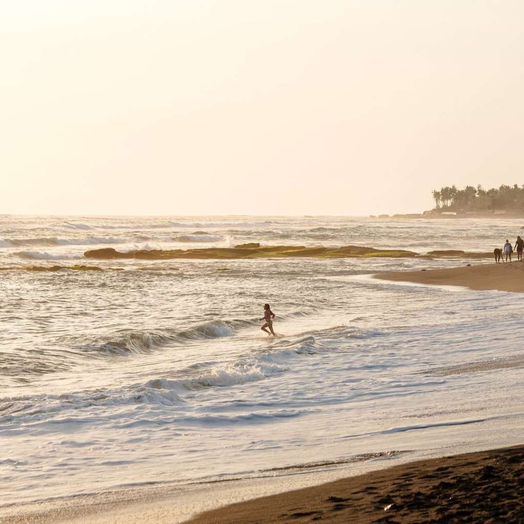 a beautiful beach in pererenan that makes pererenan attractive