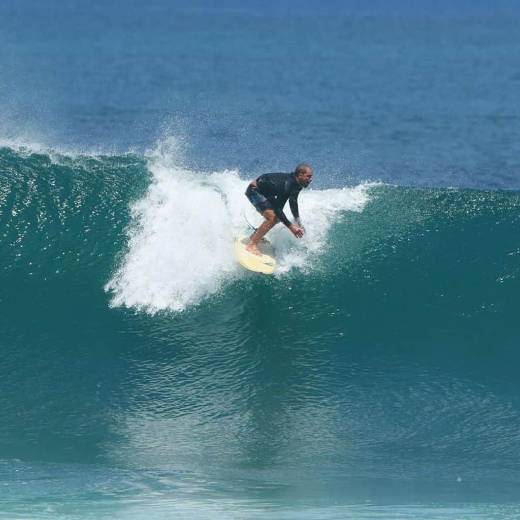 surf in balangan beach