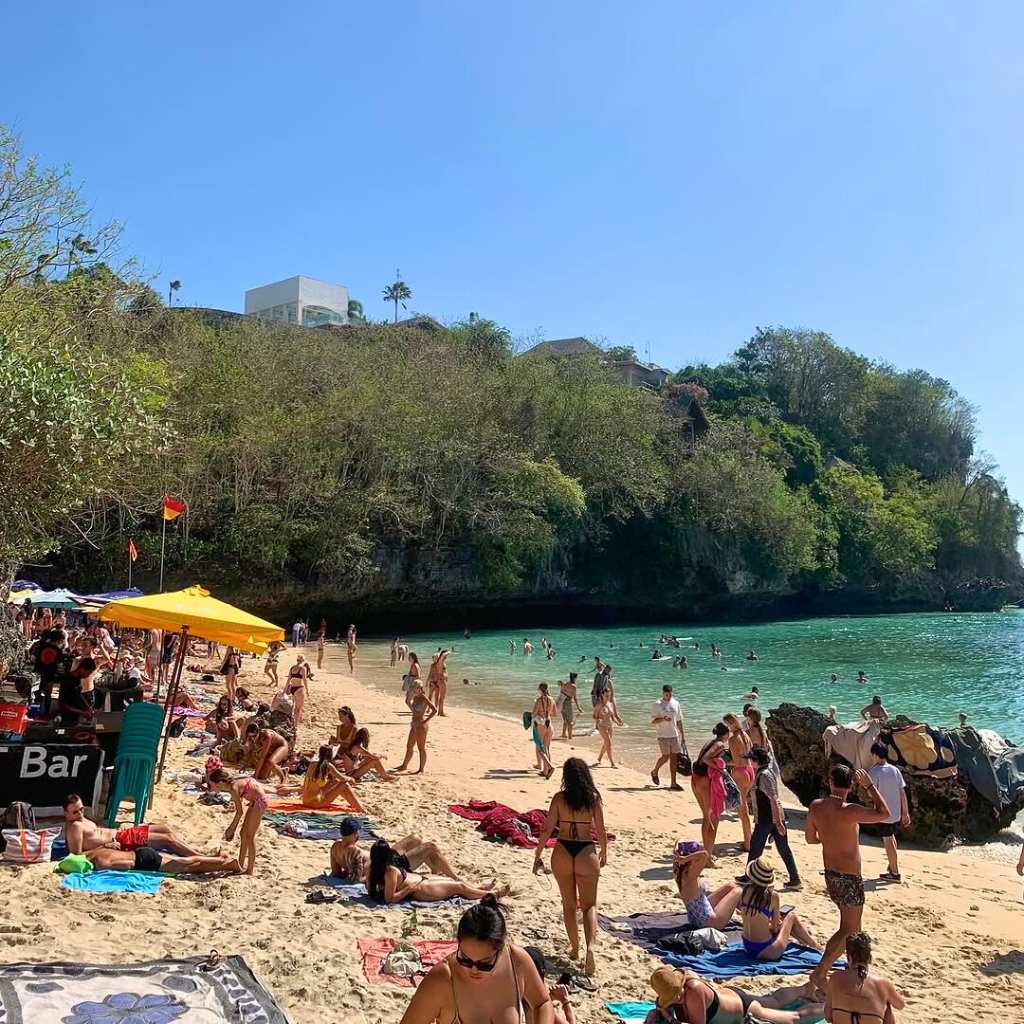 Padang padang beach in uluwatu