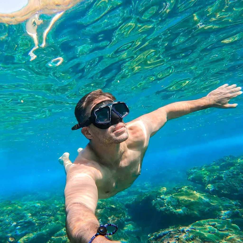 snorkeling at crystal beach nusa penida