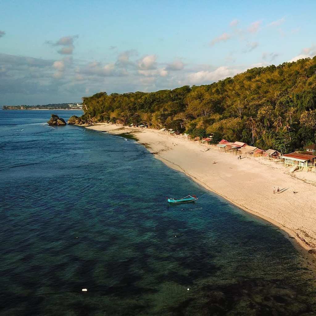 thomas beach uluwatu