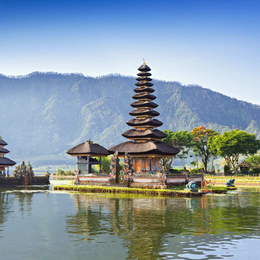 ulundanu beratan temple