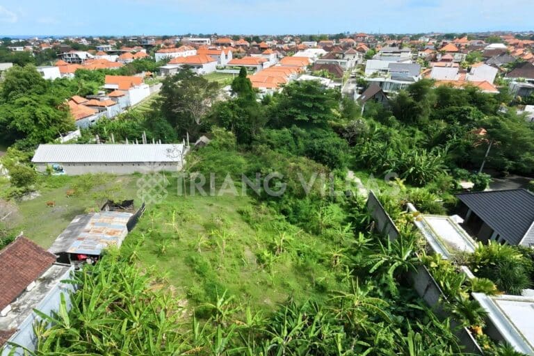 22-are-land-in-batu-bolong-leasehold-11