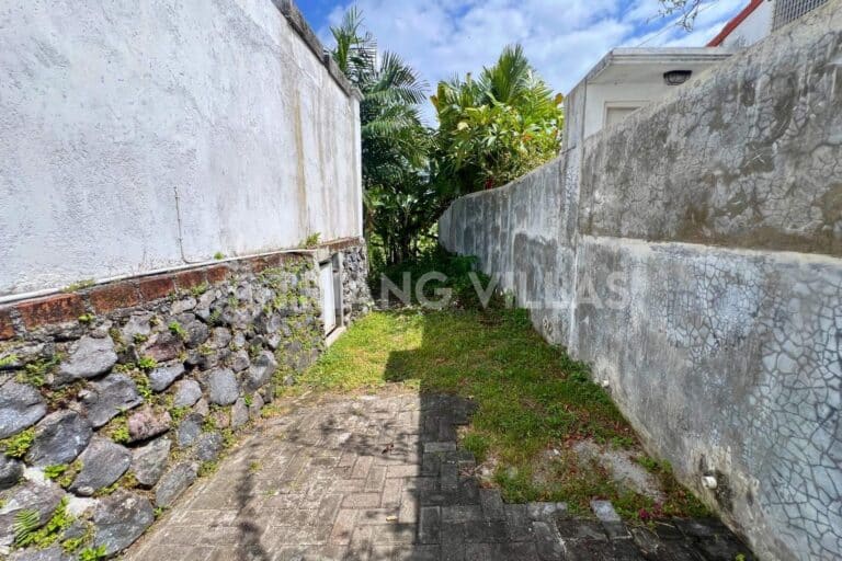 22-are-land-in-batu-bolong-leasehold-13