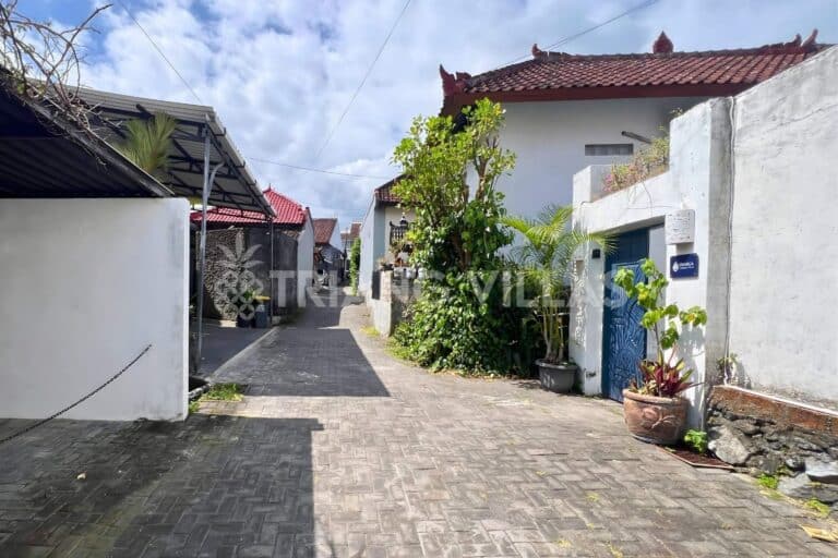 22-are-land-in-batu-bolong-leasehold-14