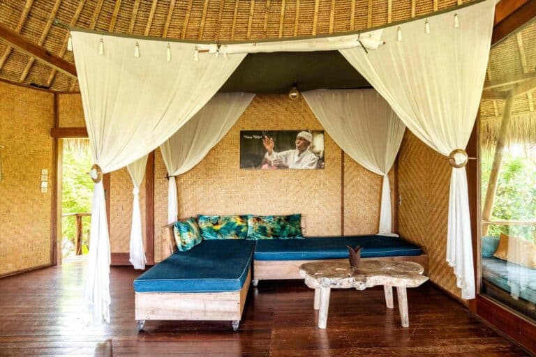Balian Treehouse 2-08