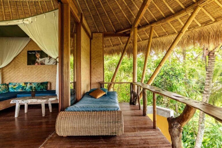 Balian Treehouse 2-09