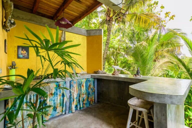 Balian Treehouse 2-10