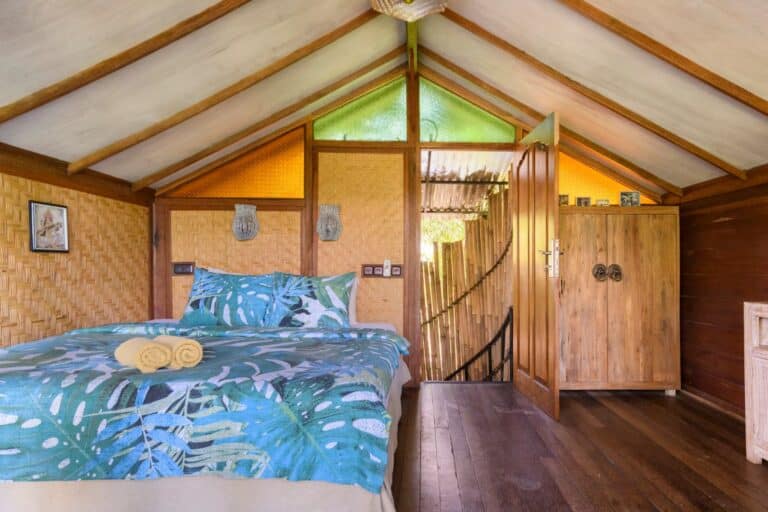 balian-funky-treehouse-11